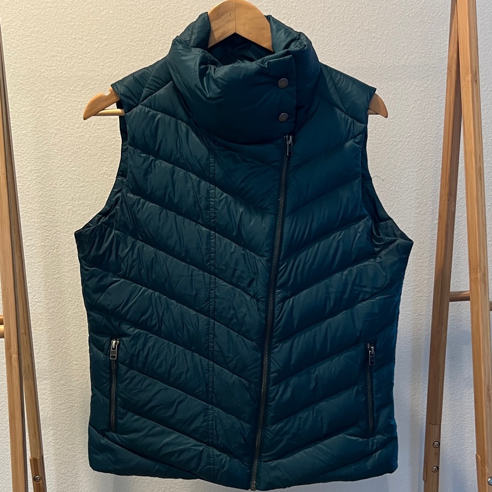 Patagonia Teal Puffer Vest
